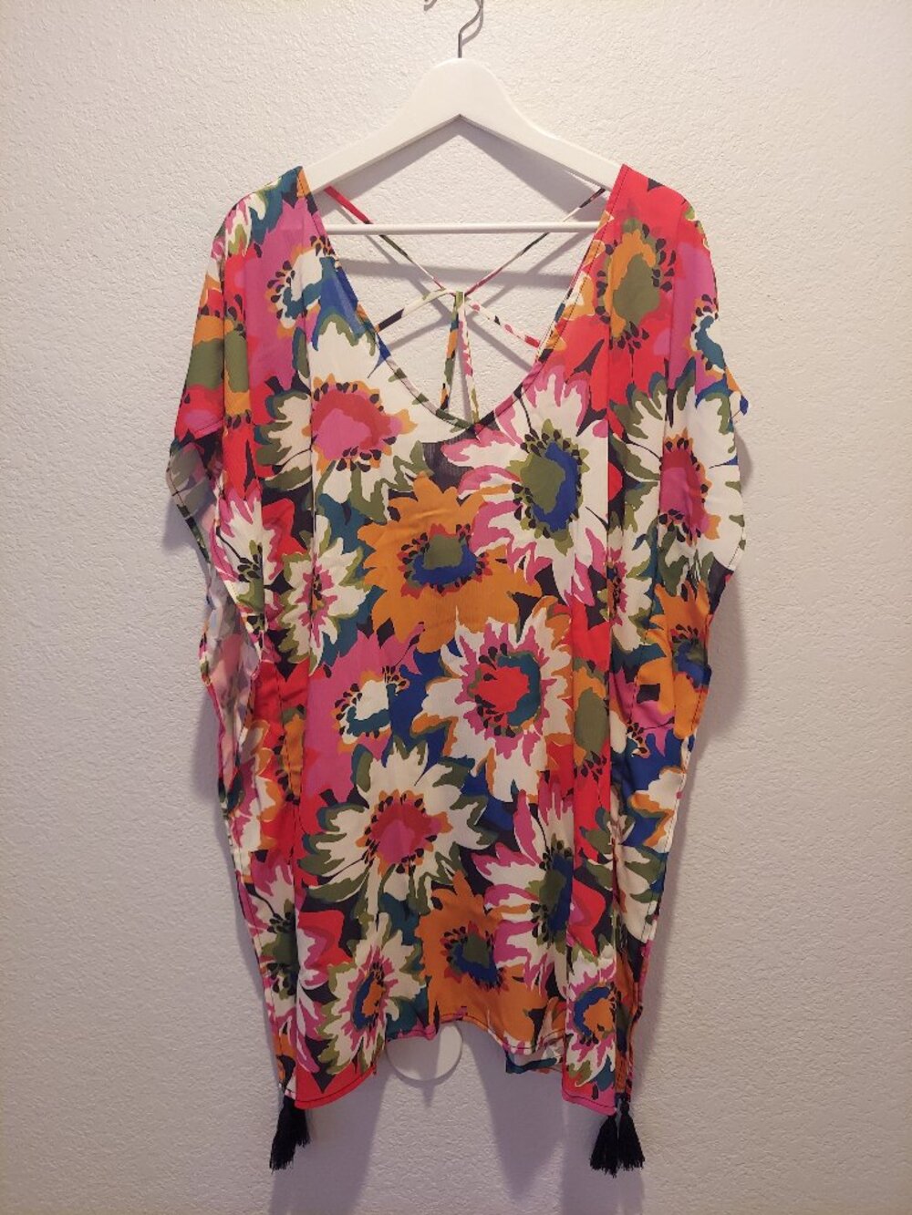 Beach Scene Collection Floral Kaftan Cover Up NWT Vibrant Tassel Swim - Picture 2 of 7